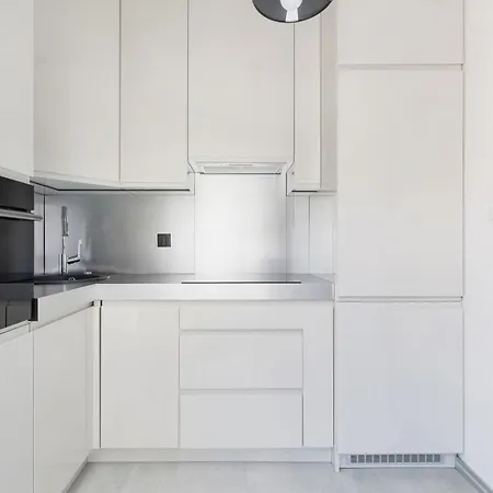 아파트 Zabiniec Stylish In Cracow With Balcony By Renters *
