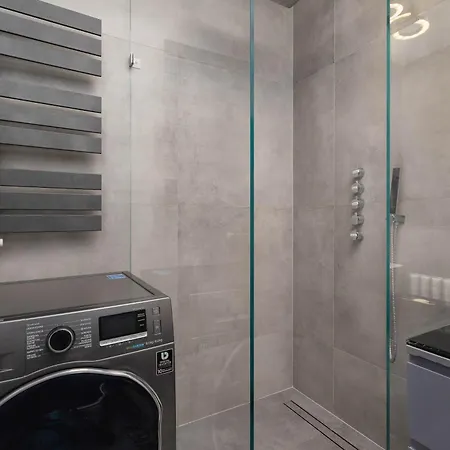 Zabiniec Stylish In Cracow With Balcony By Renters * 크라쿠프